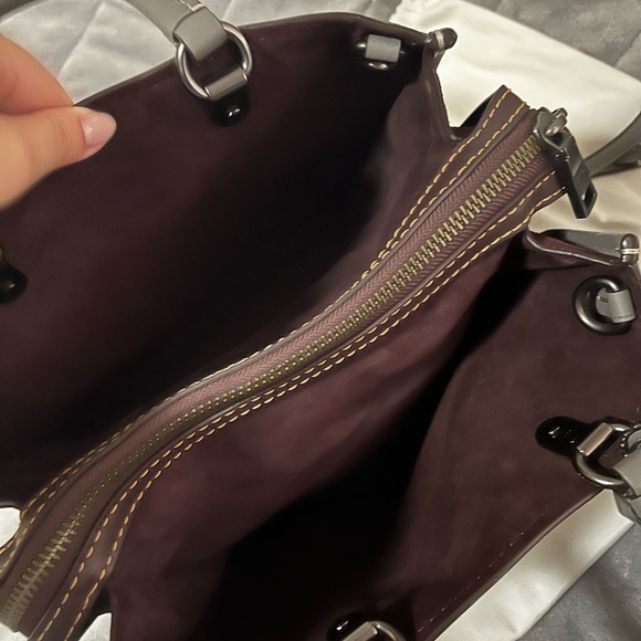 Coach - Picture 3 of 6